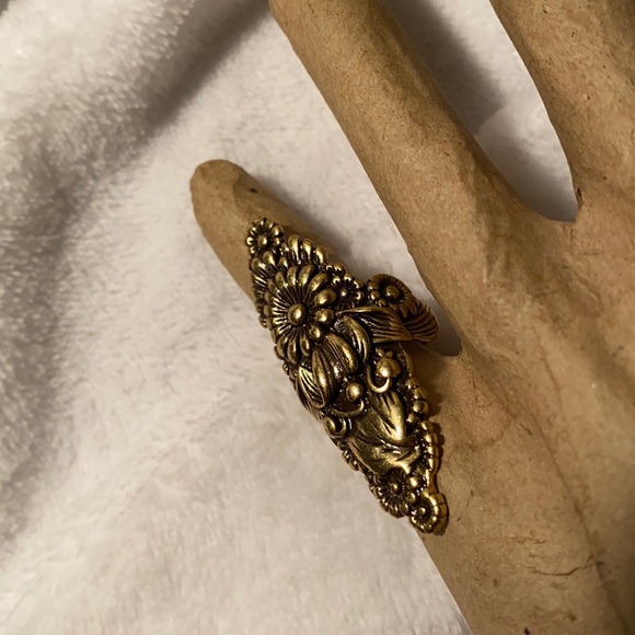 Awesome Lucky Brand southwest style gold tone ring size 6.5 - Picture 3 of 10